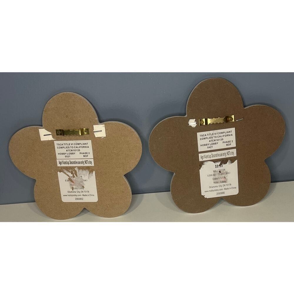 Set of 2 Flower Wall Hooks - Picture 3 of 6